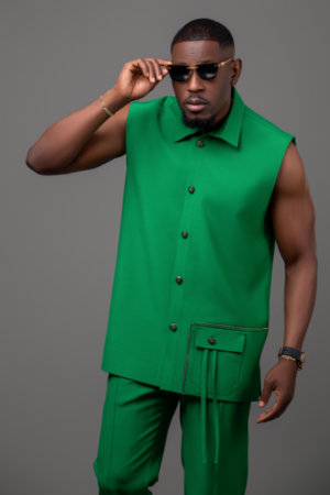 The Sleeveless Suit Set